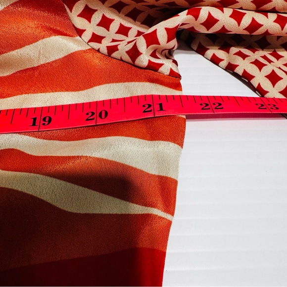 Tory Burch Silk Abstract Multicolor Patterned Top Size 6 - Picture 10 of 12